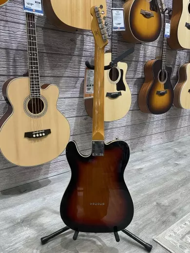 Squier - 037-4040-500 3